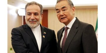 Iran, China Discuss Closer Strategic Partnership