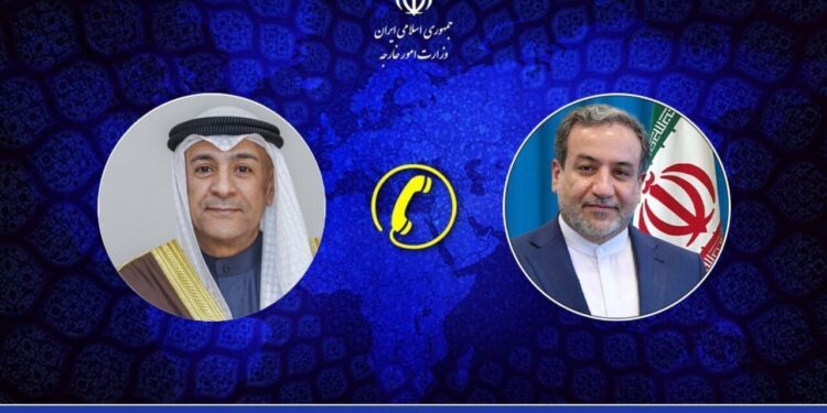 Araghchi, PGCC secretary general discuss regional developments