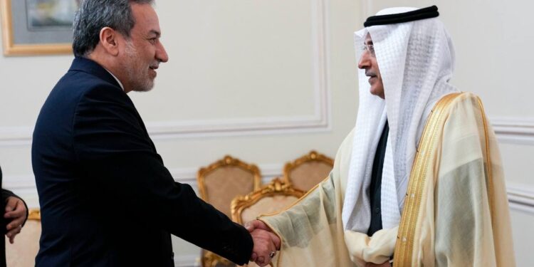 Araqchi Meets Saudi Deputy Foreign Minister / Photo