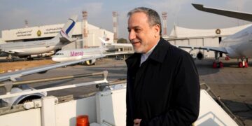 Symbolic Tabas Departure as Iran Heads to Muscat for Nuclear Talks