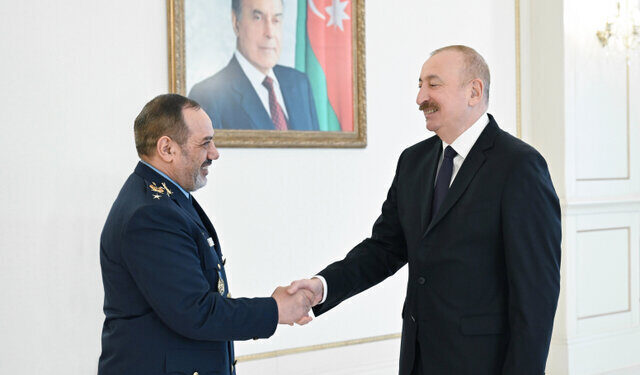 Iranian Defense Minister Arrives in Baku