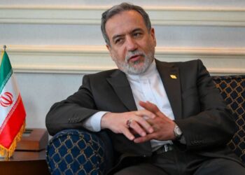Araghchi: Strait of Hormuz isn’t closed, insurers are fearful of US war