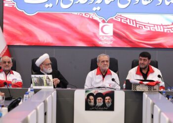 Pezeshkian hails IRCS rescue and relief efforts during wartime