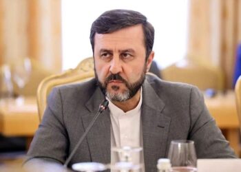 Iran warns France and Britain against deploying warships to Strait of Hormuz