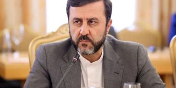 Iran warns France and Britain against deploying warships to Strait of Hormuz