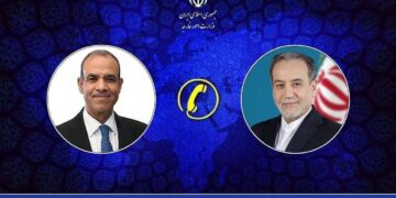 Top Iranian, Egyptian top diplomats discuss regional developments  
